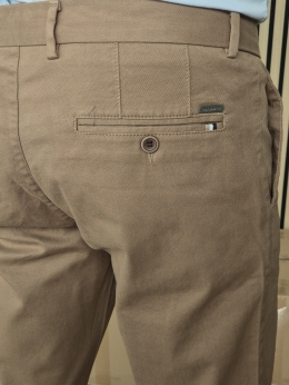 Basic 25 chino nadrág